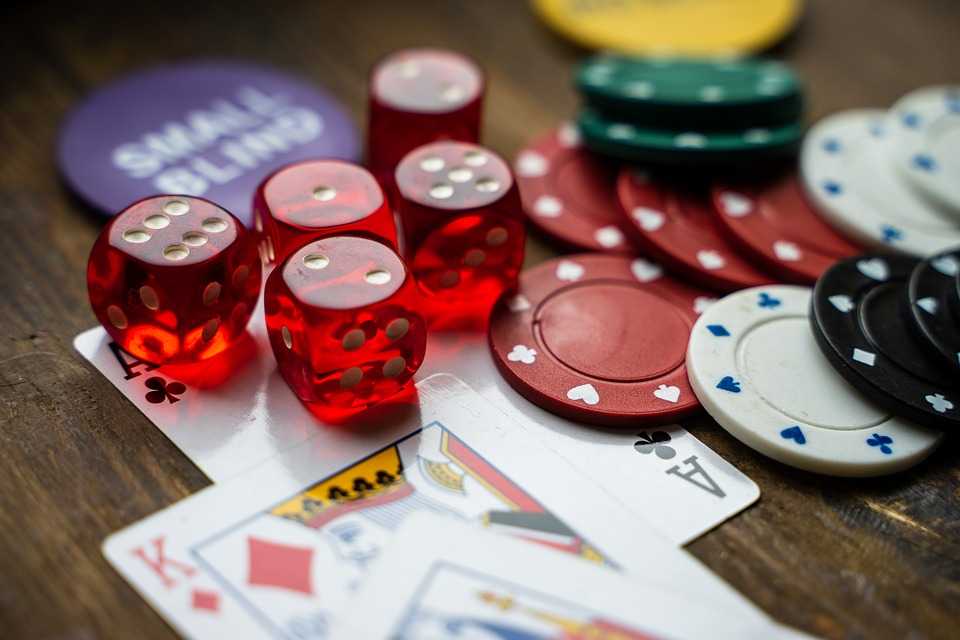 What do online Judi slot websites do? Where to play online gambling games?